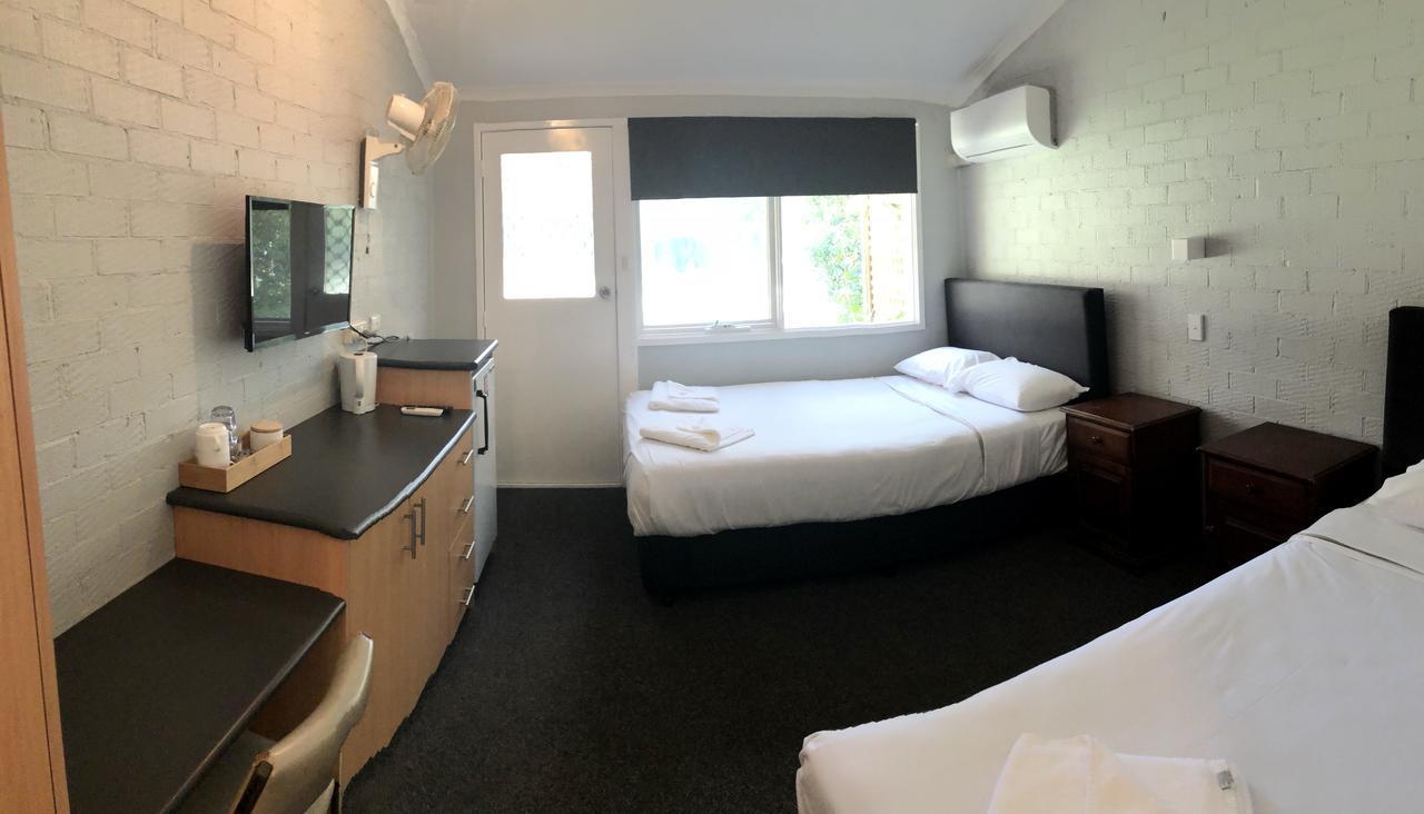 Bateau Bay Hotel Exteriör bild